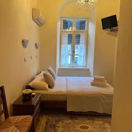 Mixalis Casa de hóspedes